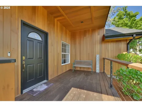 275 Allen Avenue Springfield OR 97477