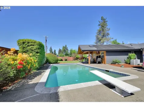 275 Allen Avenue Springfield OR 97477