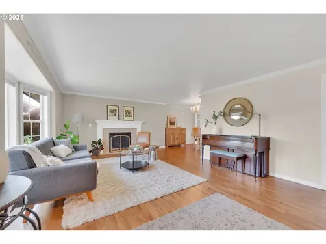 275 Allen Avenue Springfield OR 97477