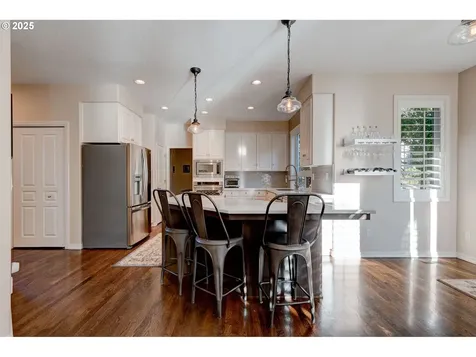 3216 NW Spencer Street Portland OR 97229