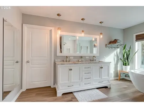 3216 NW Spencer Street Portland OR 97229