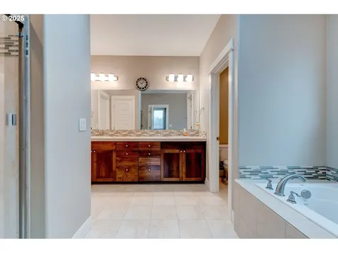 15414 NE 17th Street Vancouver WA 98684