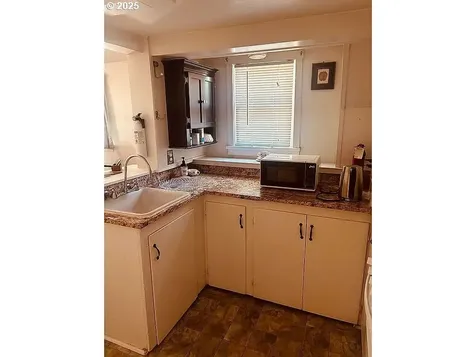 2880 NW Lincoln Avenue Corvallis OR 97330
