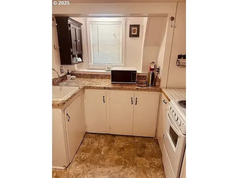 2880 NW Lincoln Avenue Corvallis OR 97330