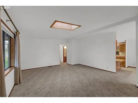 1199 N Terry Street Eugene OR 97402