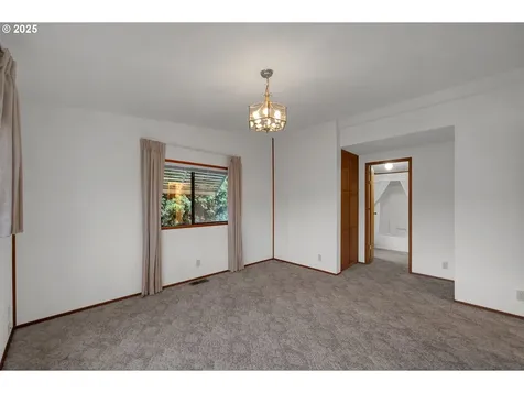 1199 N Terry Street Eugene OR 97402