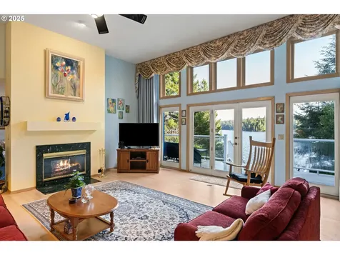 83499 S Cove Way Florence OR 97439