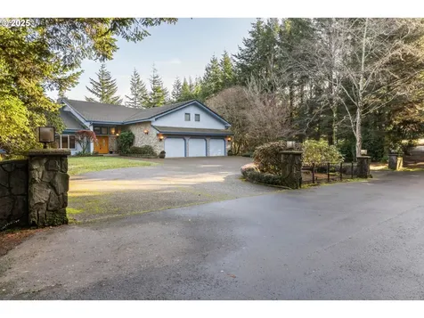 83499 S Cove Way Florence OR 97439