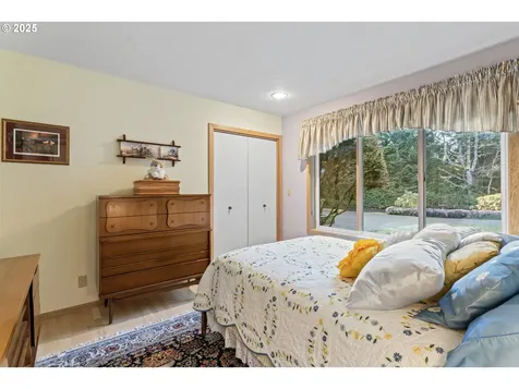 83499 S Cove Way Florence OR 97439