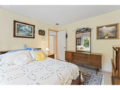 83499 S Cove Way Florence OR 97439
