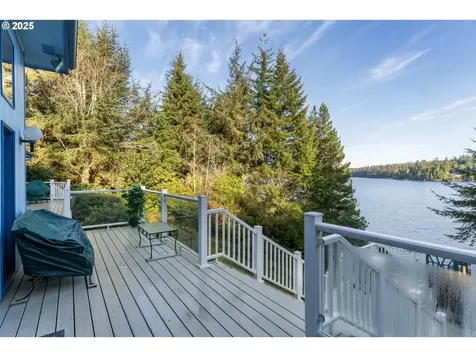 83499 S Cove Way Florence OR 97439