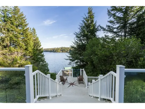83499 S Cove Way Florence OR 97439