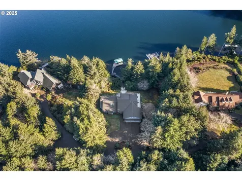 83499 S Cove Way Florence OR 97439