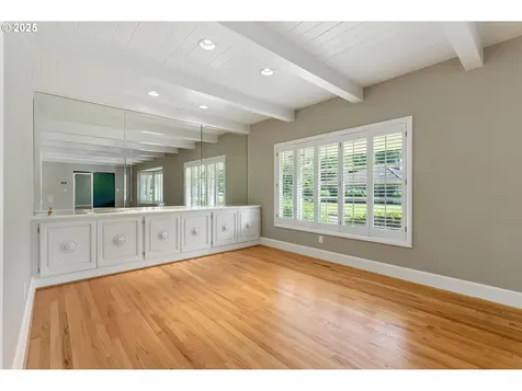5150 SW Windsor Court Portland OR 97221