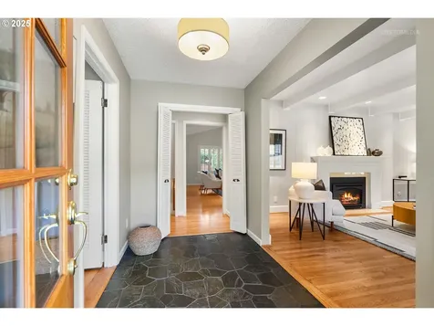 5150 SW Windsor Court Portland OR 97221