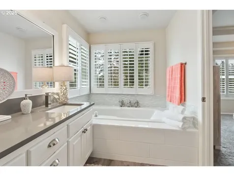 15235 SW Sapphire Drive Beaverton OR 97007