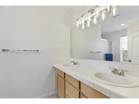 1737 SW Wright Place Troutdale OR 97060