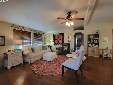4413 Settlers Loop Forest Grove OR 97116