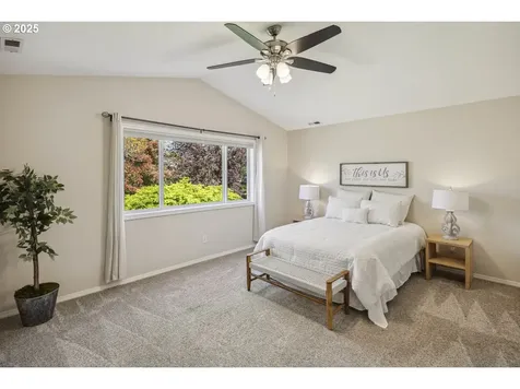 18404 SE 37th Circle Vancouver WA 98683