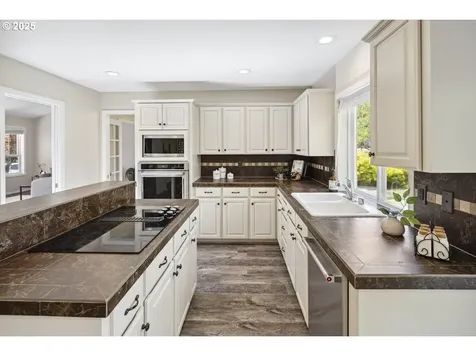 18404 SE 37th Circle Vancouver WA 98683
