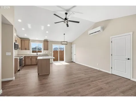 204 Douglas Street Longview WA 98632