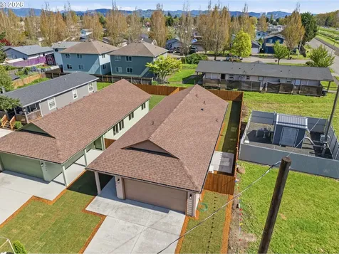 204 Douglas Street Longview WA 98632