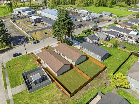 204 Douglas Street Longview WA 98632