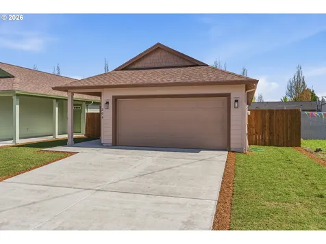 204 Douglas Street Longview WA 98632