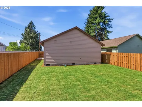 204 Douglas Street Longview WA 98632
