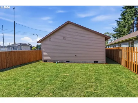 204 Douglas Street Longview WA 98632