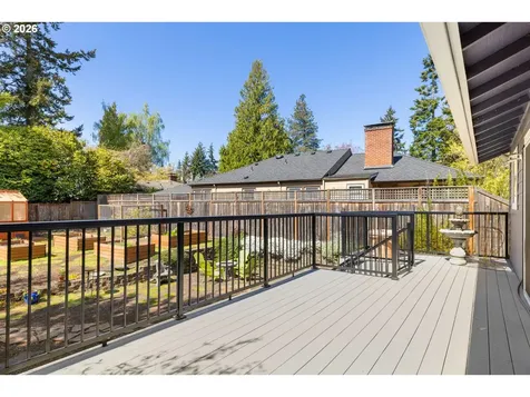 5719 SW 40th Avenue Portland OR 97221