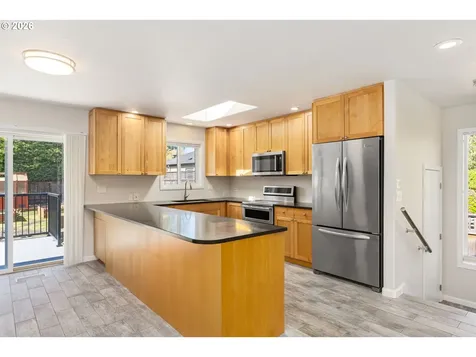5719 SW 40th Avenue Portland OR 97221