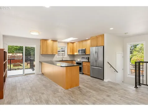 5719 SW 40th Avenue Portland OR 97221
