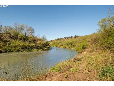 14982 Highway 42 Myrtle Point OR 97458