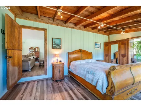 14982 Highway 42 Myrtle Point OR 97458