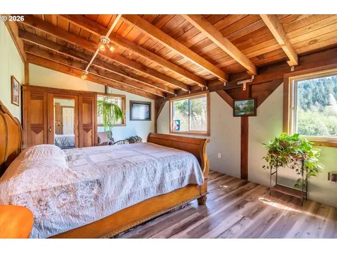 14982 Highway 42 Myrtle Point OR 97458