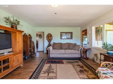 14982 Highway 42 Myrtle Point OR 97458
