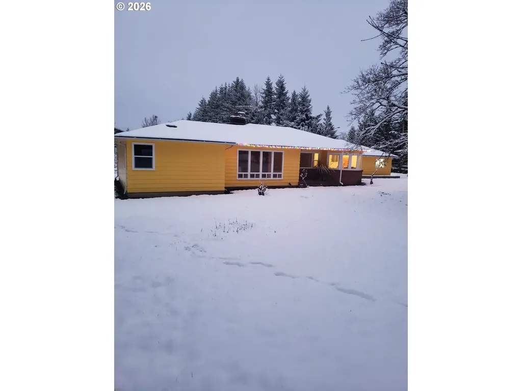 1441 W Main Street Molalla OR 97038