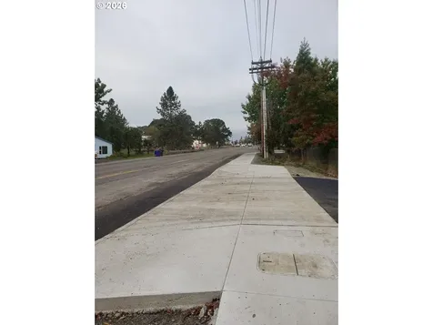 1441 W Main Street Molalla OR 97038
