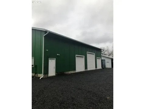 1441 W Main Street Molalla OR 97038