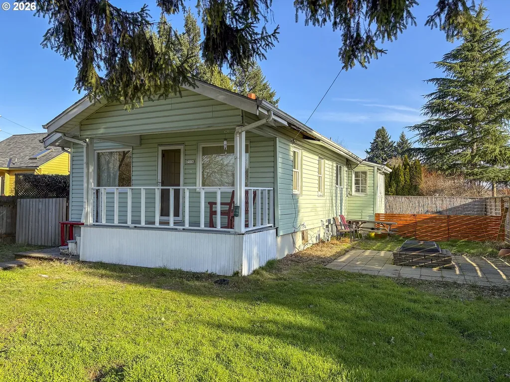 7906 N Wall Avenue Portland OR 97203
