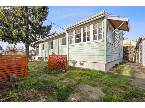7906 N Wall Avenue Portland OR 97203