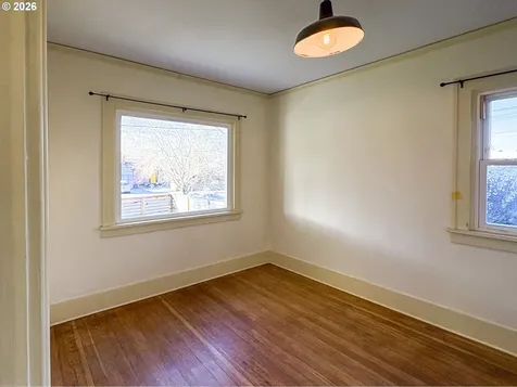 7906 N Wall Avenue Portland OR 97203