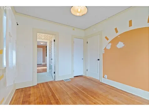 7906 N Wall Avenue Portland OR 97203
