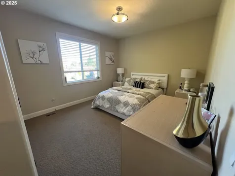 1323 SE Columbia Crest Court Vancouver WA 98664