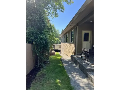 1323 SE Columbia Crest Court Vancouver WA 98664