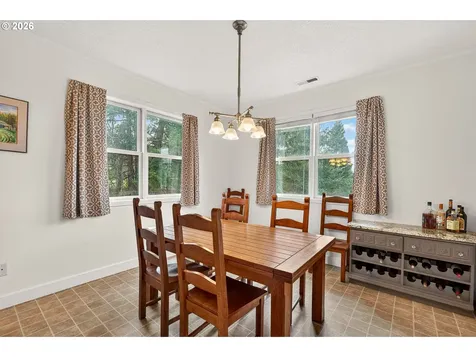 7280 SE Eola Hills Road Amity OR 97101
