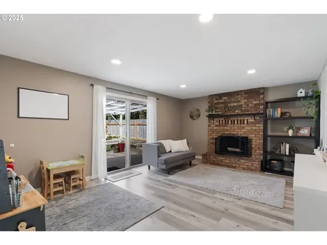1709 N Cedar Street Newberg OR 97132