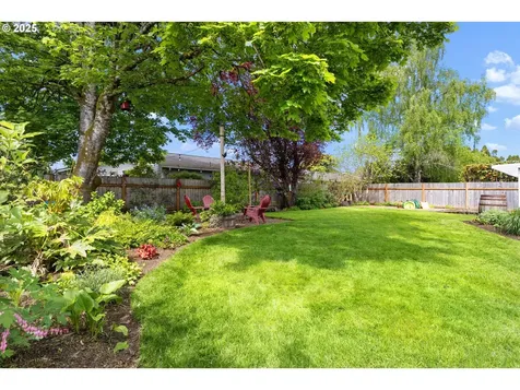 1709 N Cedar Street Newberg OR 97132