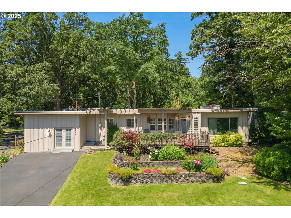 5823 Glen Echo Avenue Gladstone OR 97027